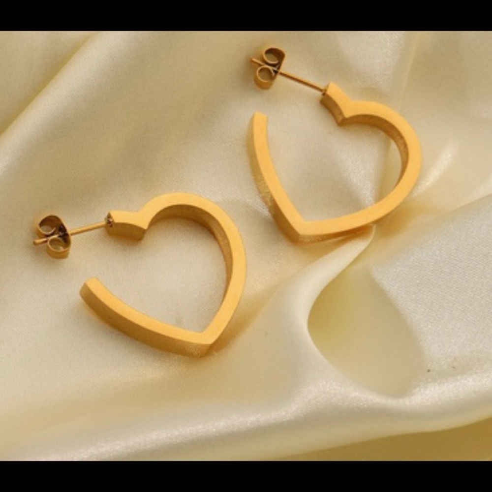 Heart Shape Gold Earrings